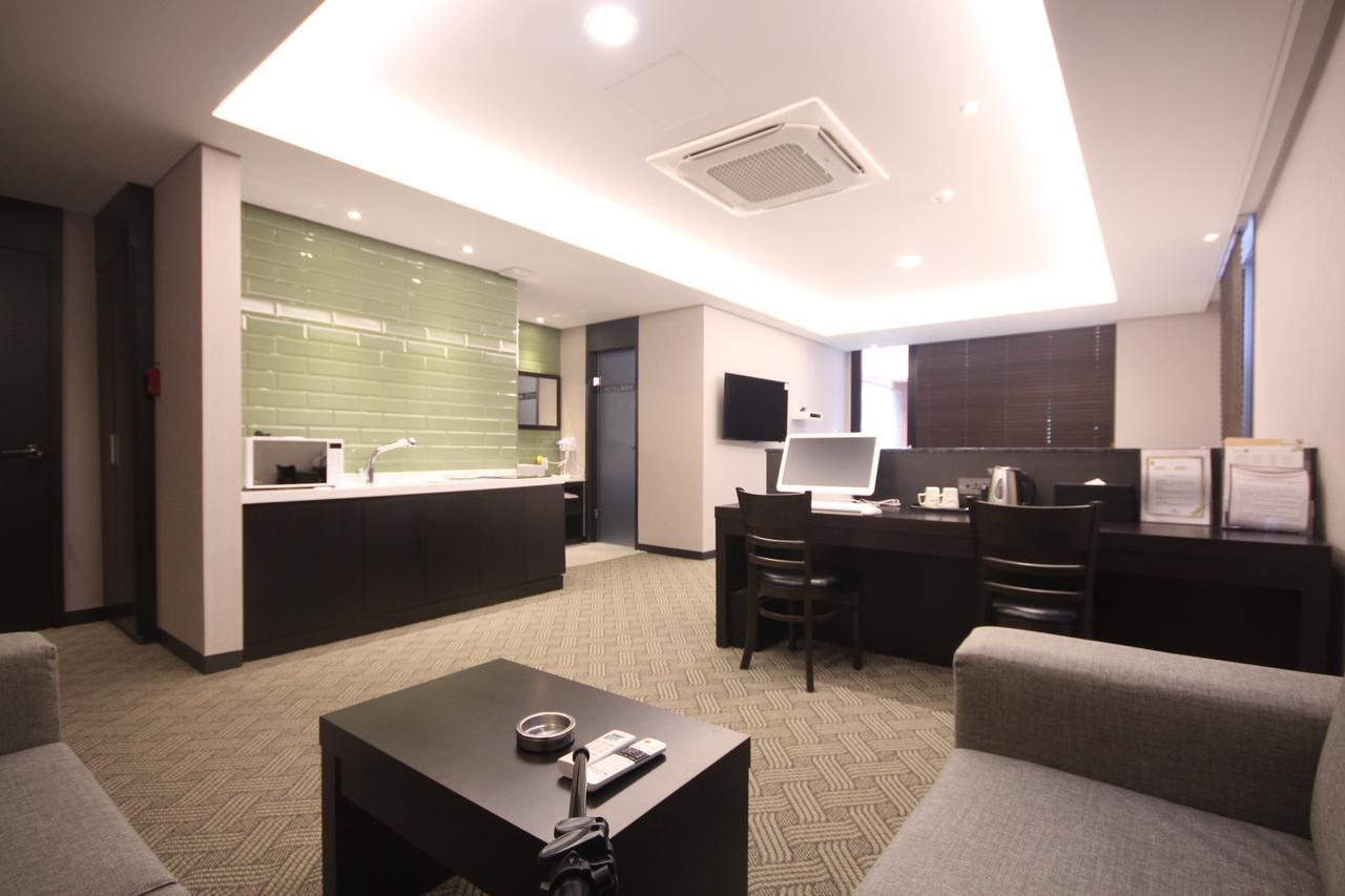 Mbn Hotel Changwon Eksteriør billede