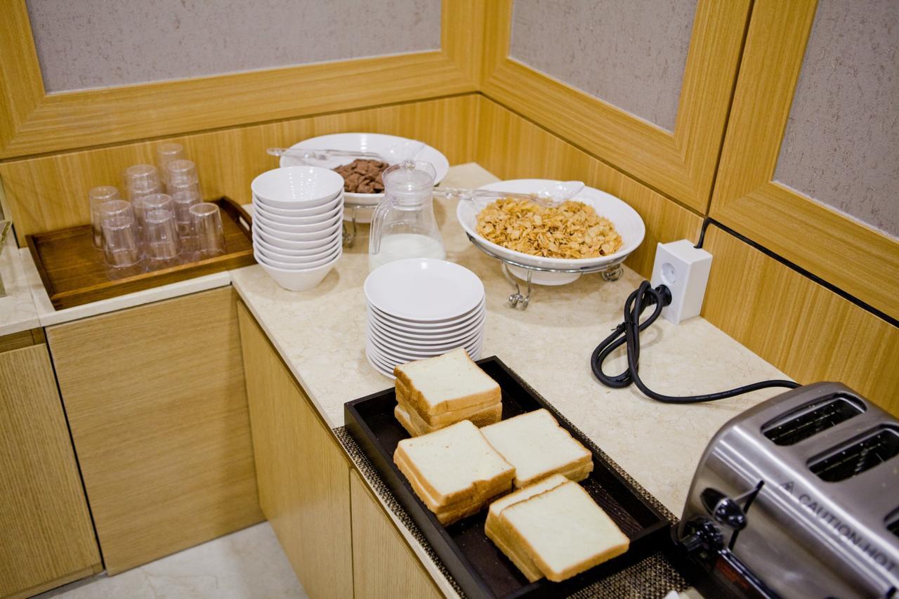 Mbn Hotel Changwon Eksteriør billede
