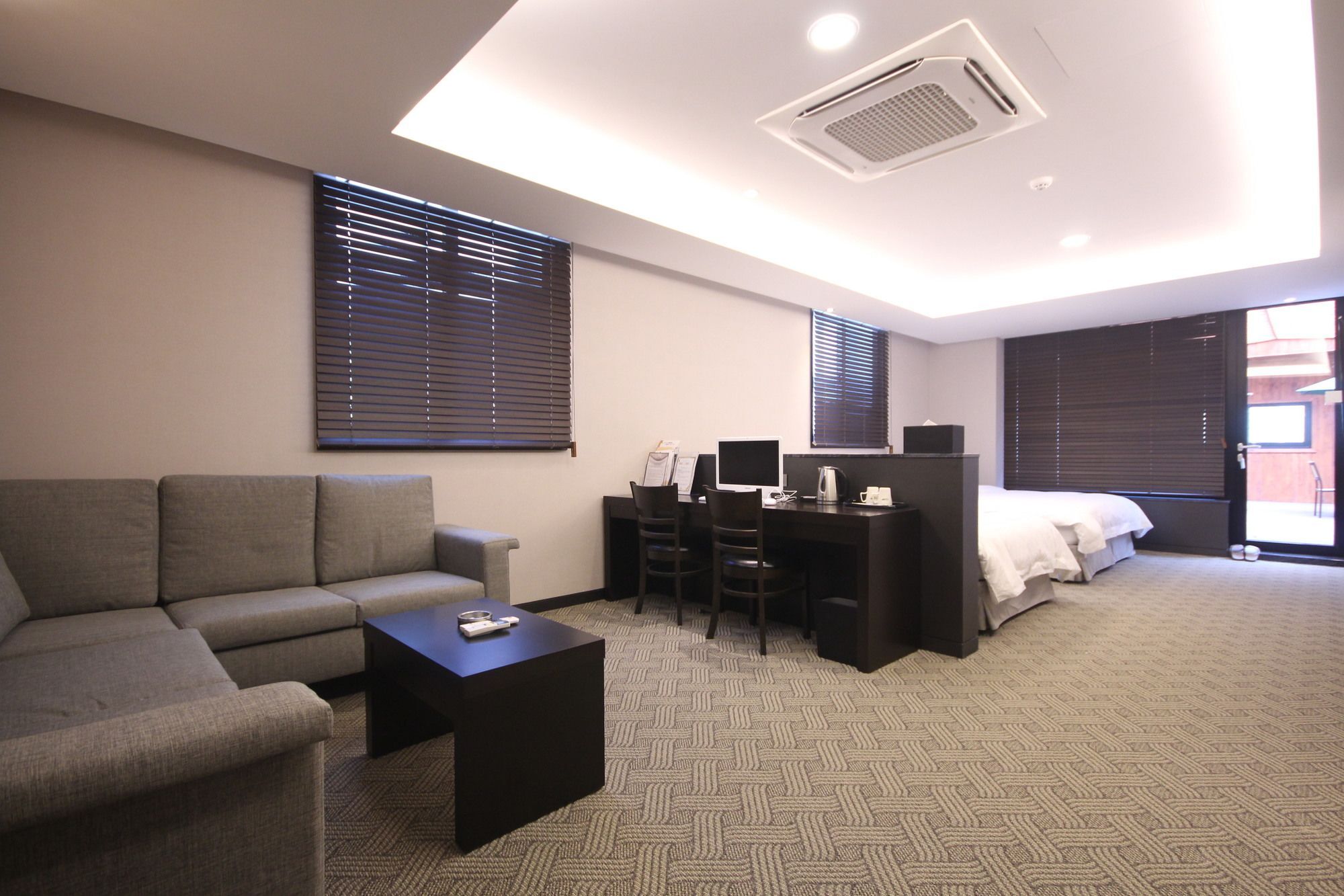 Mbn Hotel Changwon Eksteriør billede